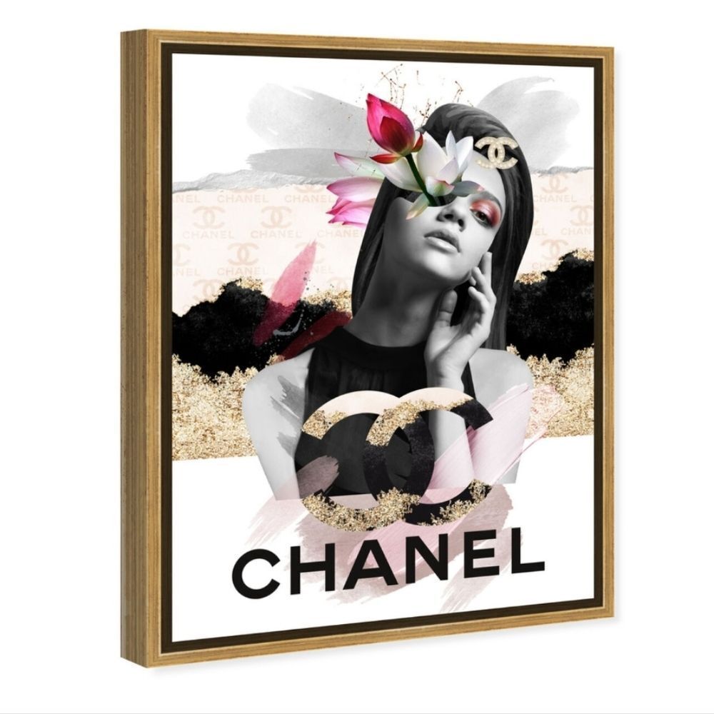 Design District Trendy Lady Wall Art